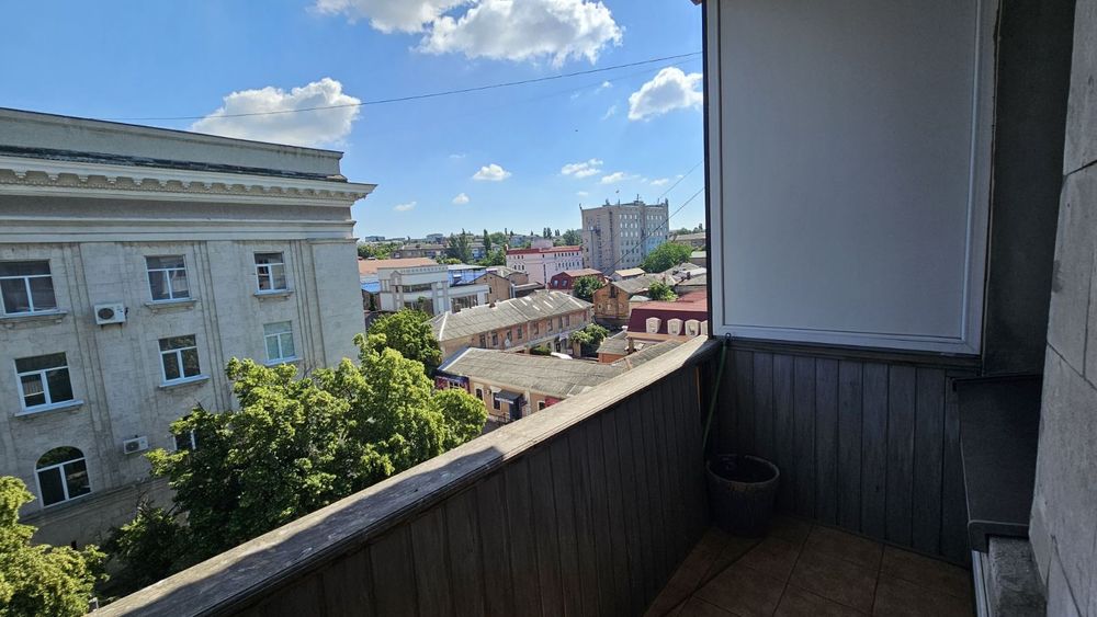 Продам 4к квартиру в елітному будинку центр міста