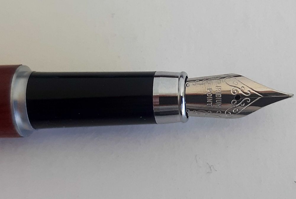 Conjunto Caneta de aparo e Esferográfica