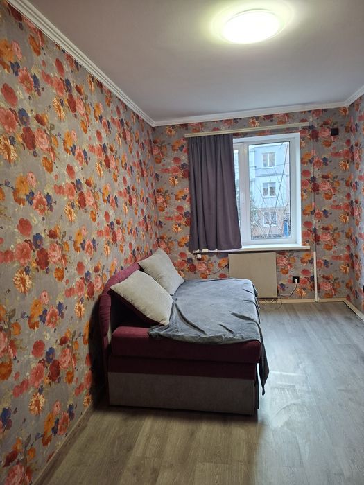 2 кімнатна на Комарова/ Критий ринок з автономкою.