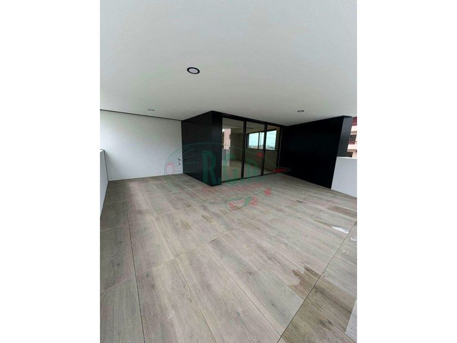 T1 Terraço (29m2) |Lg. Garagem e Arrumos | SÃO COSME