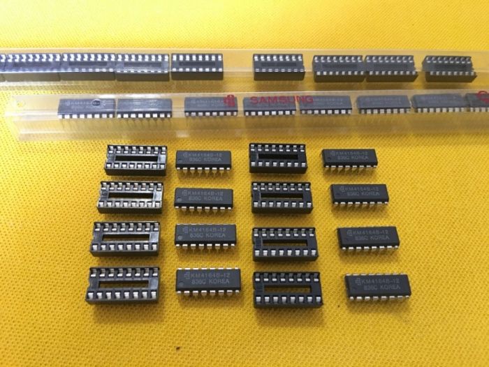 8 Memorias Sinclair Commodore Apple Spectrum Samsung KM4164B12 +SOCKET64309868612738120