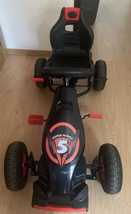 Vendo kart a pedais para criancas 8-12 anos
