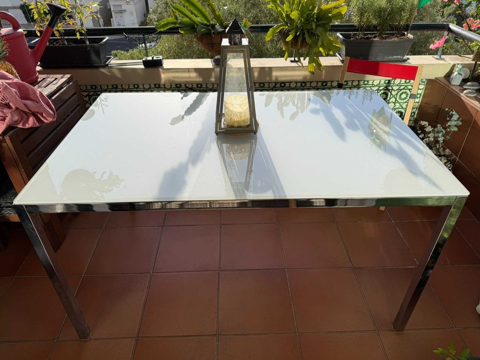 Mesa de Jantar TORSBY Mesa Jantar 135 x 85 cm | Excelente Estado