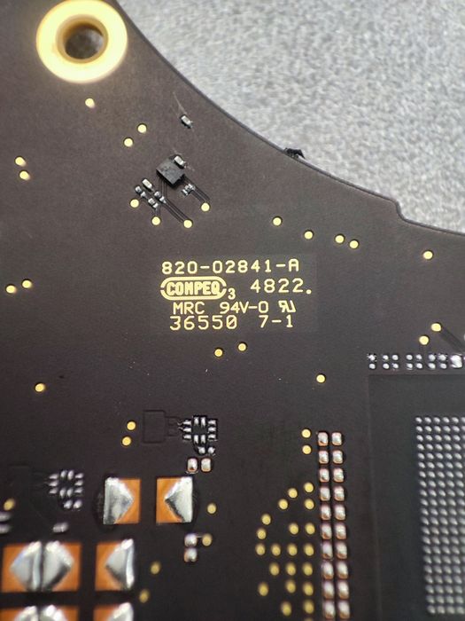 Нерабочие материнский платы для ноутбуков.