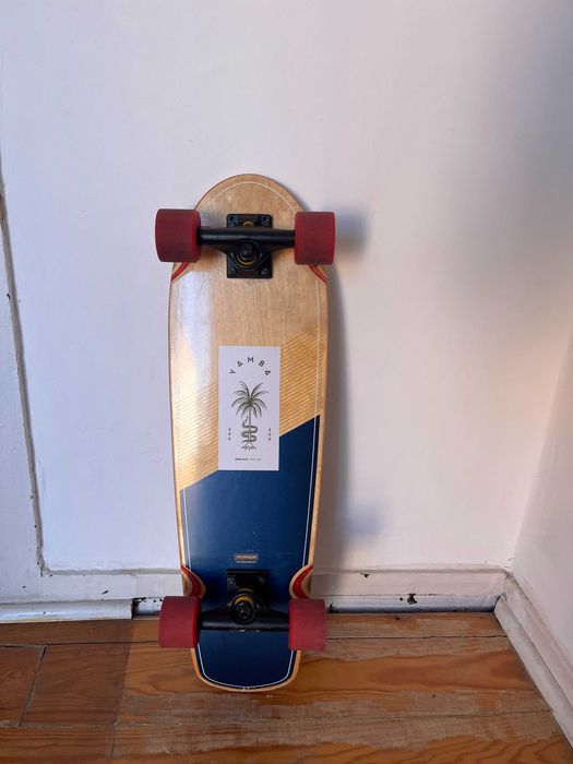 Skateboard / Skate novo Yamba