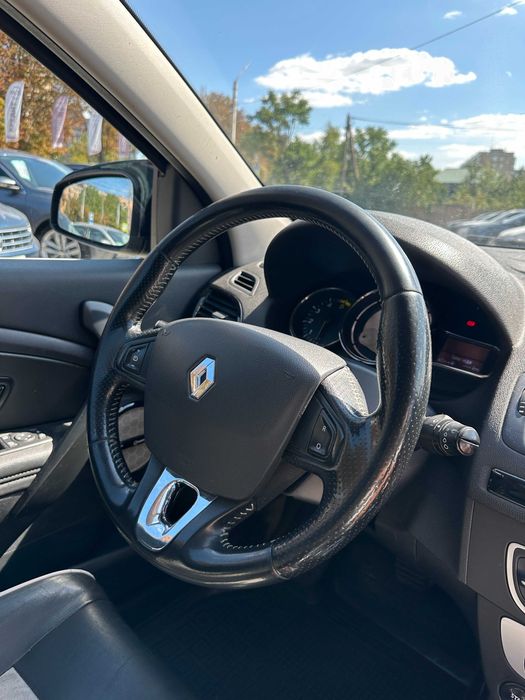Продам Renault Megane 2014 рік можлива розстрочка,кредит,обмін!
