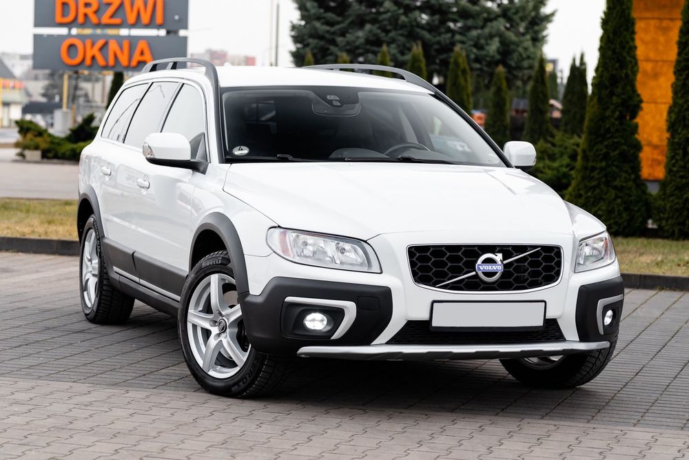 Volvo XC 70 2.4 D4 181KM AWD CitySafety LED Nav PDC Grz. Fot Skóra Tempomat Serwis