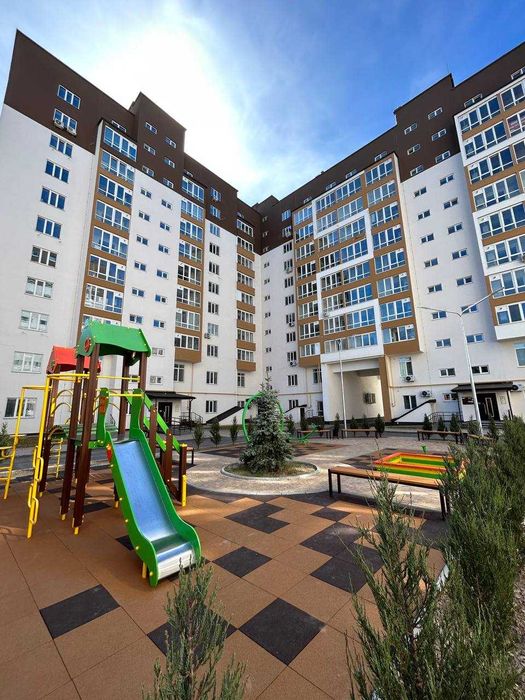 (7) Продам 3-ох кімнатну квартиру на Вишеньці 8813