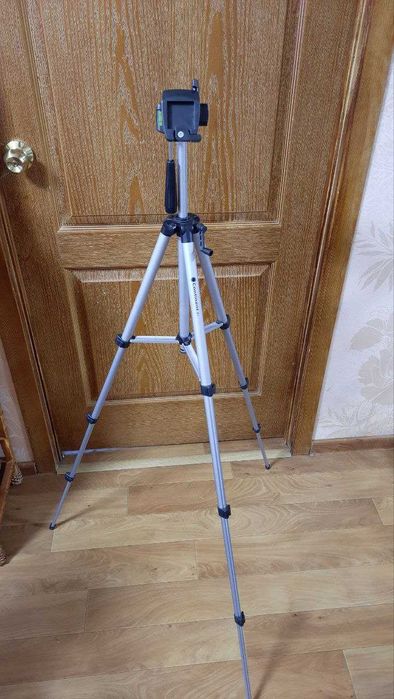 Штатив тренога Continent B1