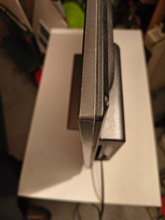 Telewizor LCD Sharp 22" DVD LC-22DS240E