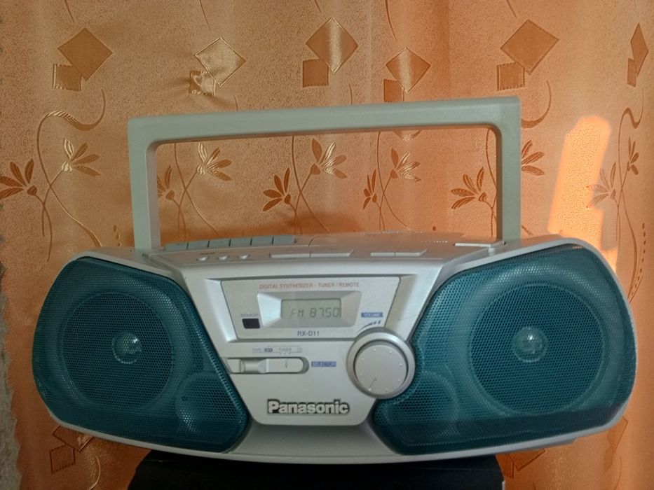 Стереосистема Panasonic RX-D11 бумбокс Extra Bass System