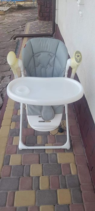 Годувальний столик Carrello Triumph