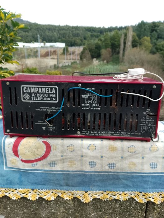 Radio antigo a valvulas