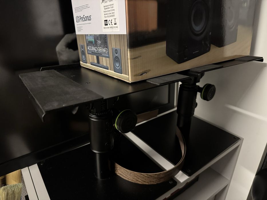 Suporte Colunas/Monitores Gravity