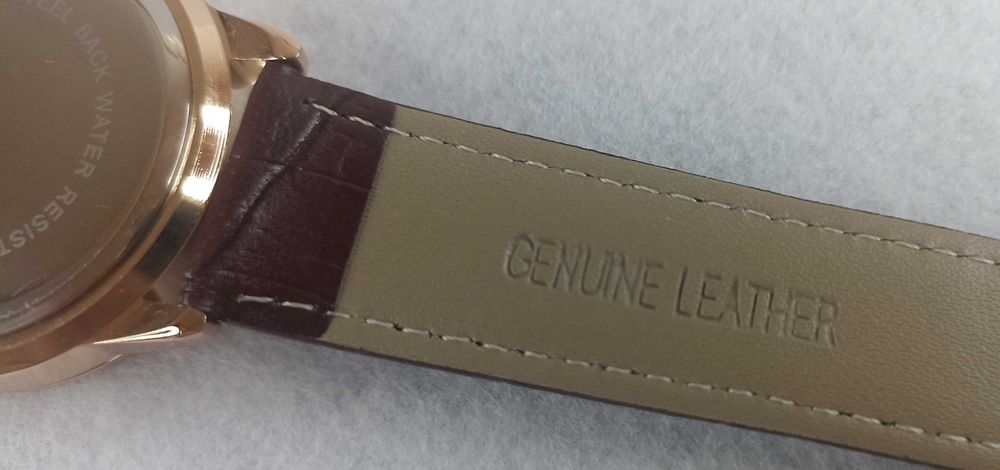 Relógio de movimento de quartzo NOVO