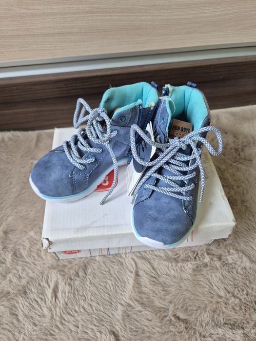 Śliczne butki chłopięce NOWE