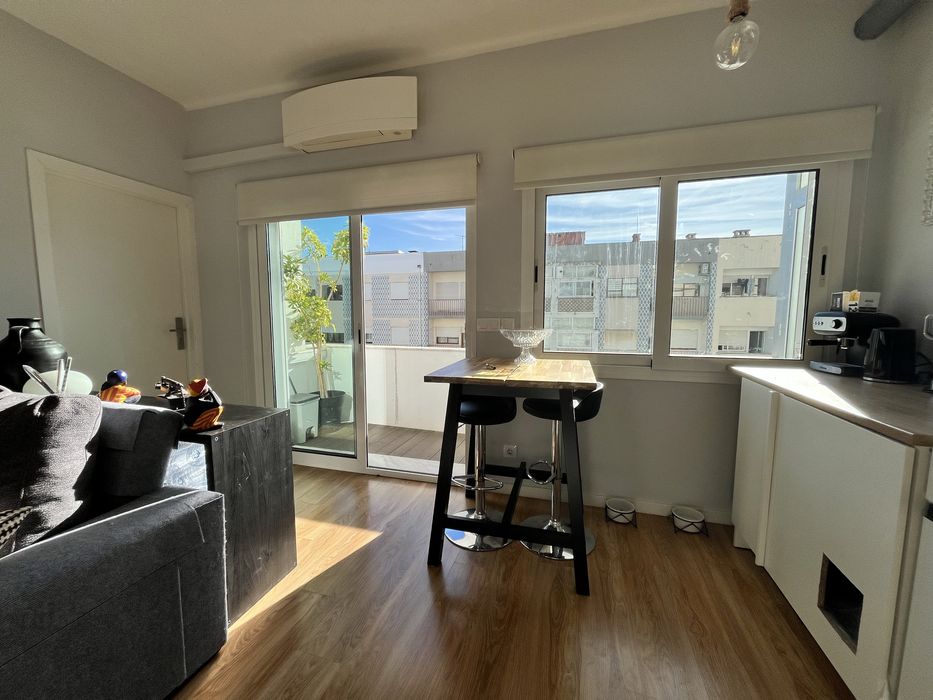 Vende-se Apartamento T1 no Centro de Leiria – Mobilado e Equipado