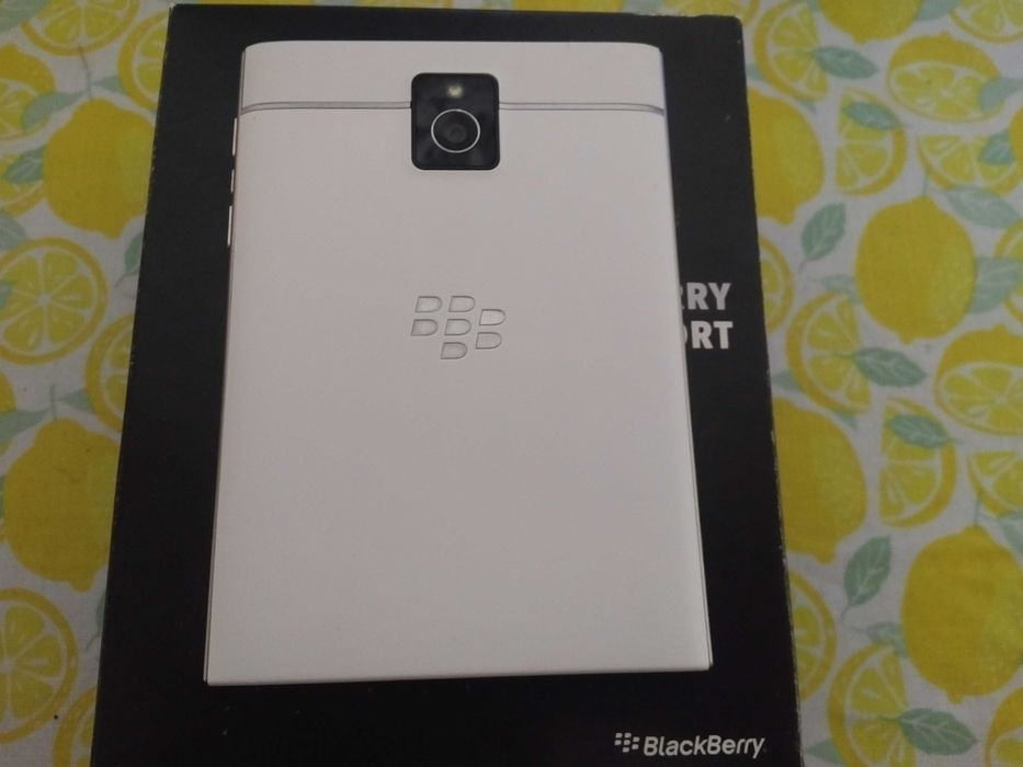 BlackBerry Passport White 32GB 4G