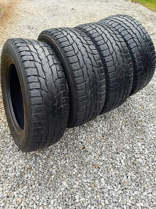 Opony nokian 215/65R/16 C