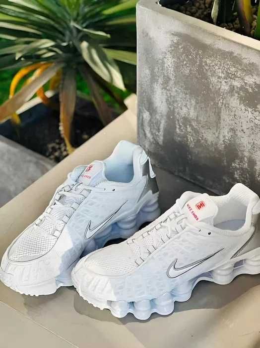 Buty sportowe Nike Shox TL White R.41