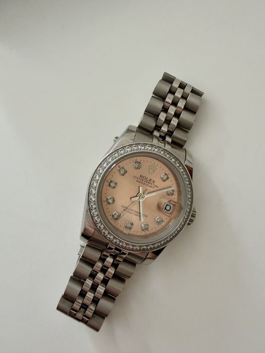 Часы Rolex с камнями