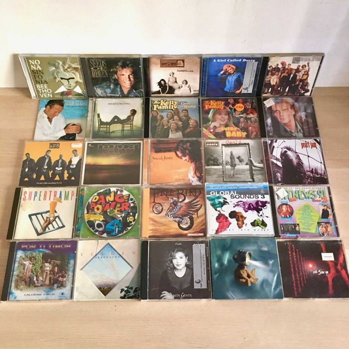 CDs de música - 1€, 2€ e 3€