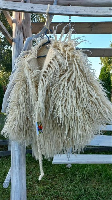 Гуня з овечої шерсті