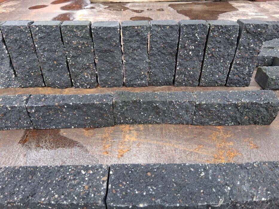 Kwietnik rabata palisada cegiełka cegła obrzeża obrzeże kostka brukowa