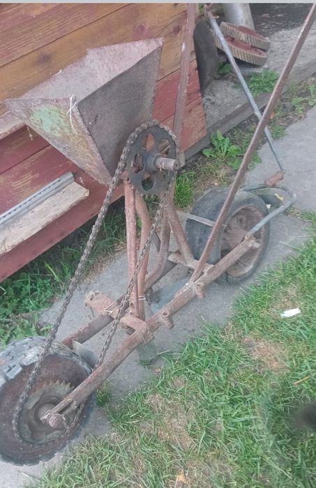 Виорювач картоплі,плужоктехніка