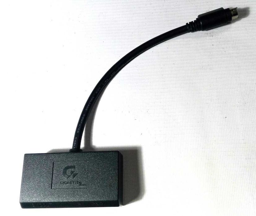 Adapter Gigabyte S-Video 9-Pin- COMPONENT+ S-VIDEO 12CF1-10S011-01R
