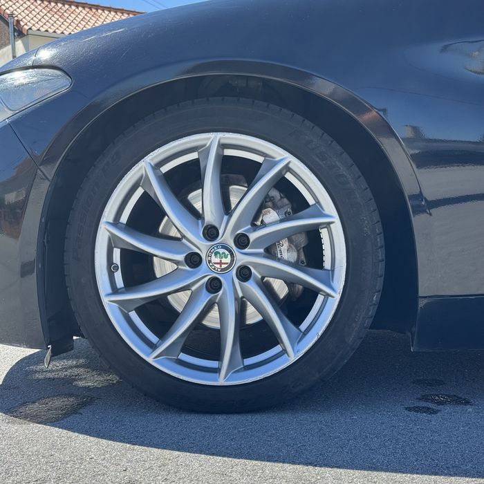 Alfa Romeo Giulia 2.2 180cv AT8