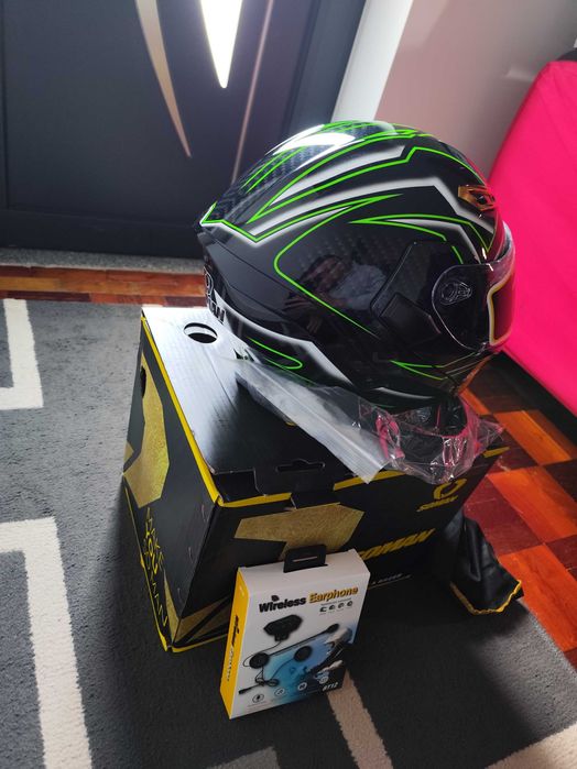 Capacete modelar com bluetooth novo