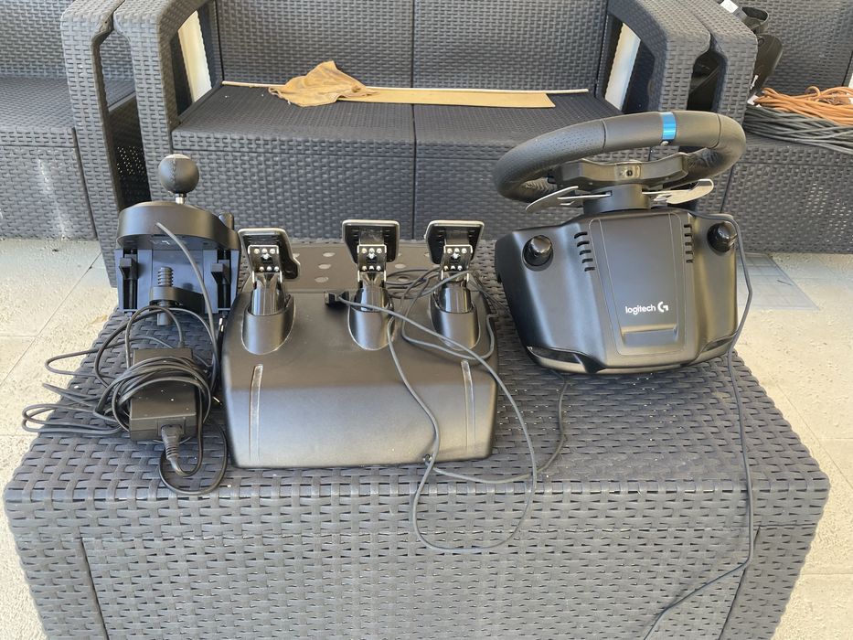 Conjunto Volante Logitech G29 Driving Force+Pedais+Mudanças(compatível com PS3,PS4 e PS5)