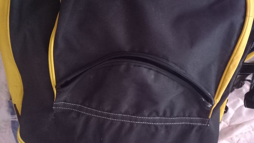 Vendo mochila de Bodyboard, muito barata