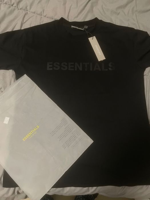 Tshirt da essentials M. Cor preta