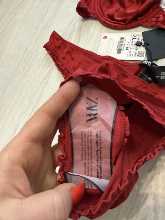 Білизна zara шовк