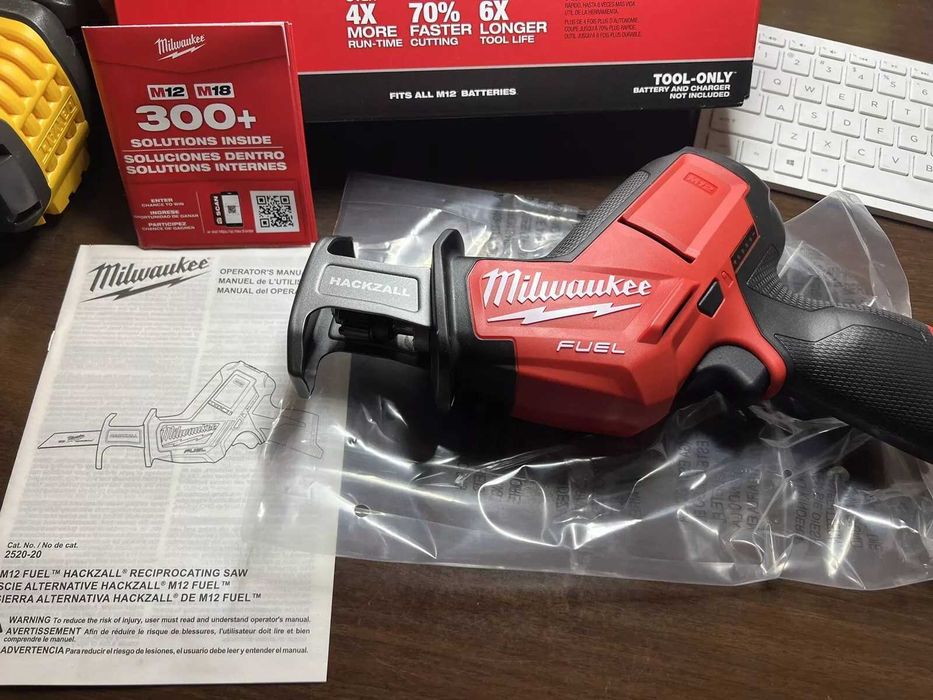 Milwaukee 2520 Аккумуляторная сабельная пила\ Новая!!! \ В наличии