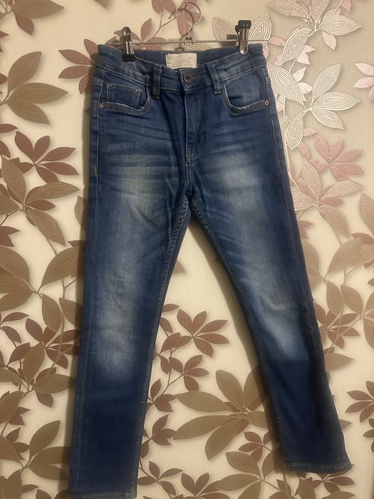 Джинси на хлопчика 8-9 років