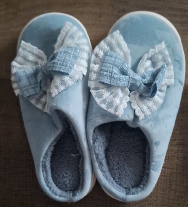 Kapcie damskie nowe