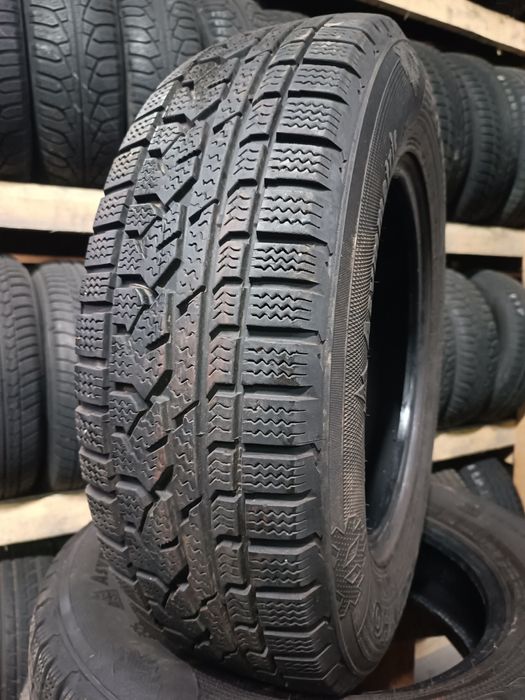 Зимові шини KUMHO 215/70 R16 резина Р16