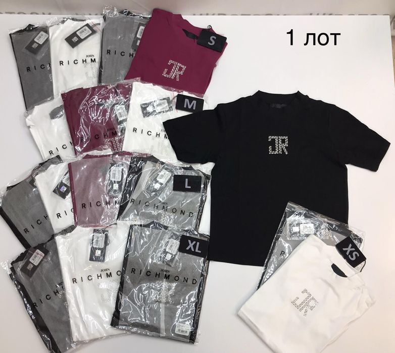 Жіночі футболки John Richmond оптом