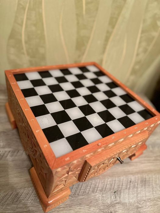 Продам шахматный ларец ручной работы