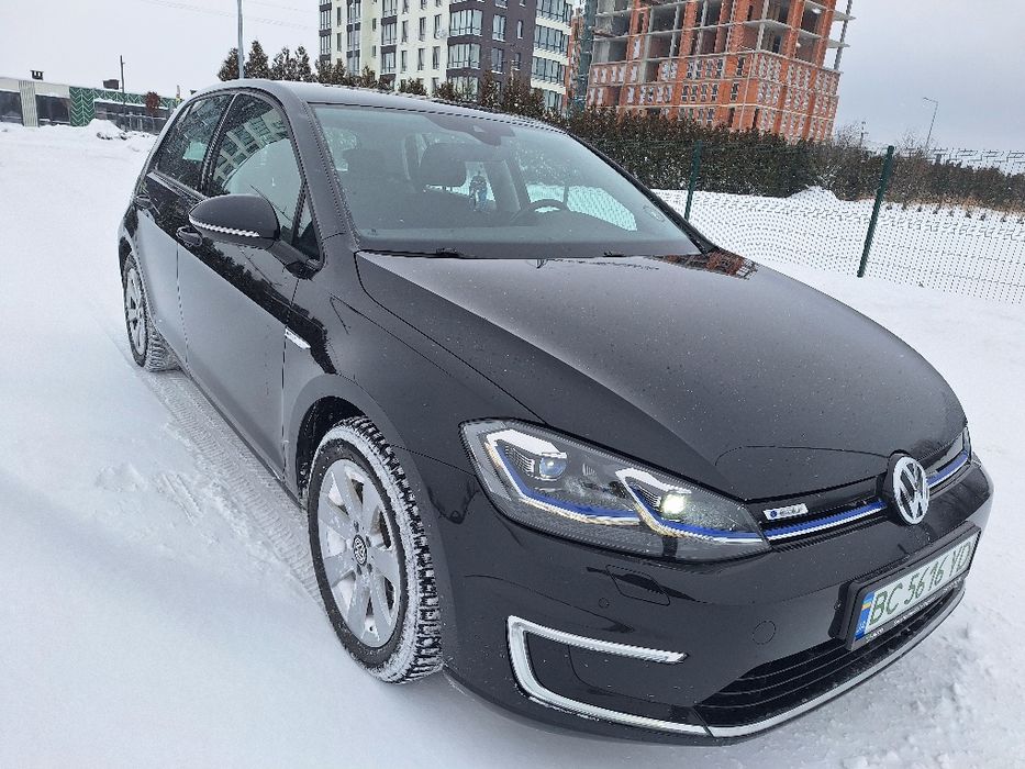 Продається електромобіль Volkswagen e-golf,
