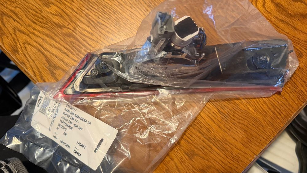 Lanterna Traseira Volvo S90