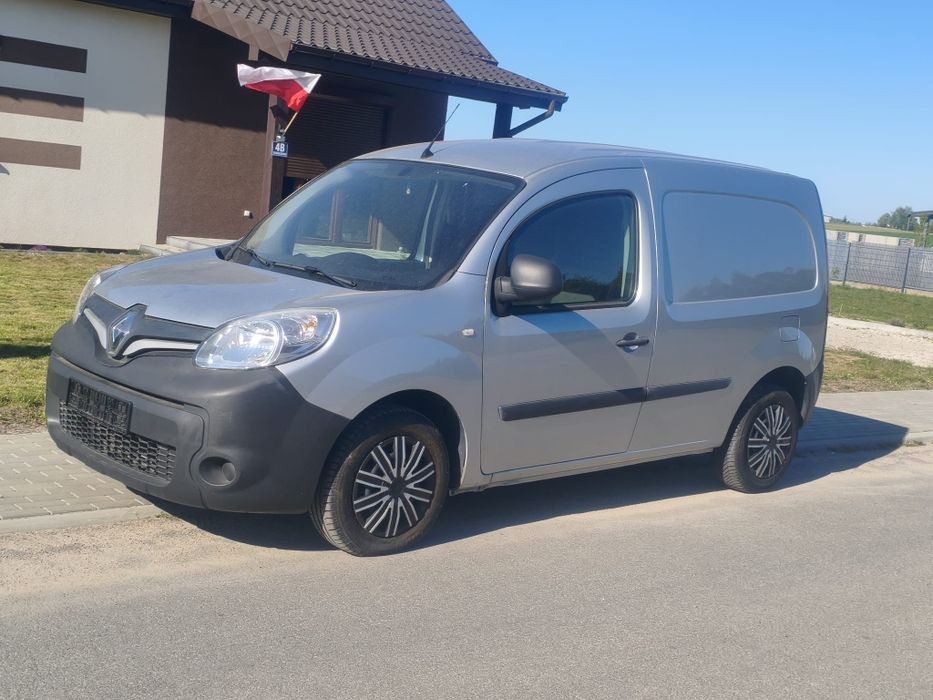Renault Kangoo 2020 klima 6 biegów nowe opony