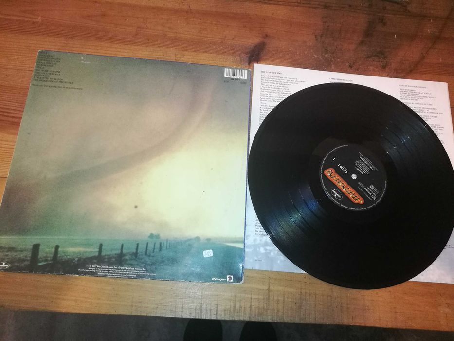 Rainmakers (Alternativo) - Tornado LP