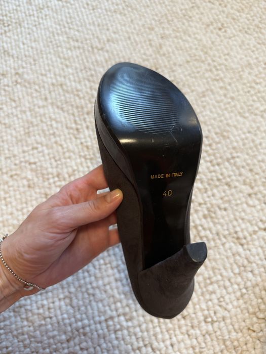 Czółenka szare i brązowe zamsz 40 (dwie pary)