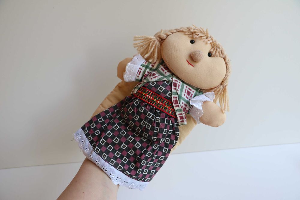 Рукавиця прихватка для гарячого украіночка в сукні