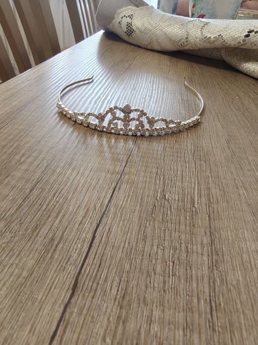 Diadem kolor srebrny