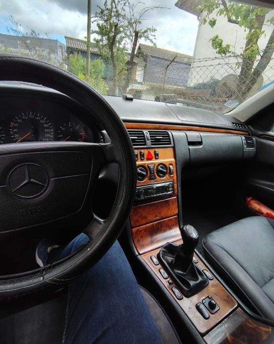 Vendo Mercedes E220